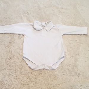 Onesie with collar